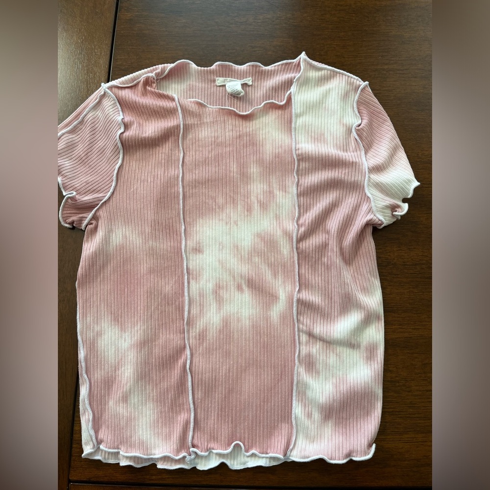 Pink tye dye top from Tillys. Size: xs